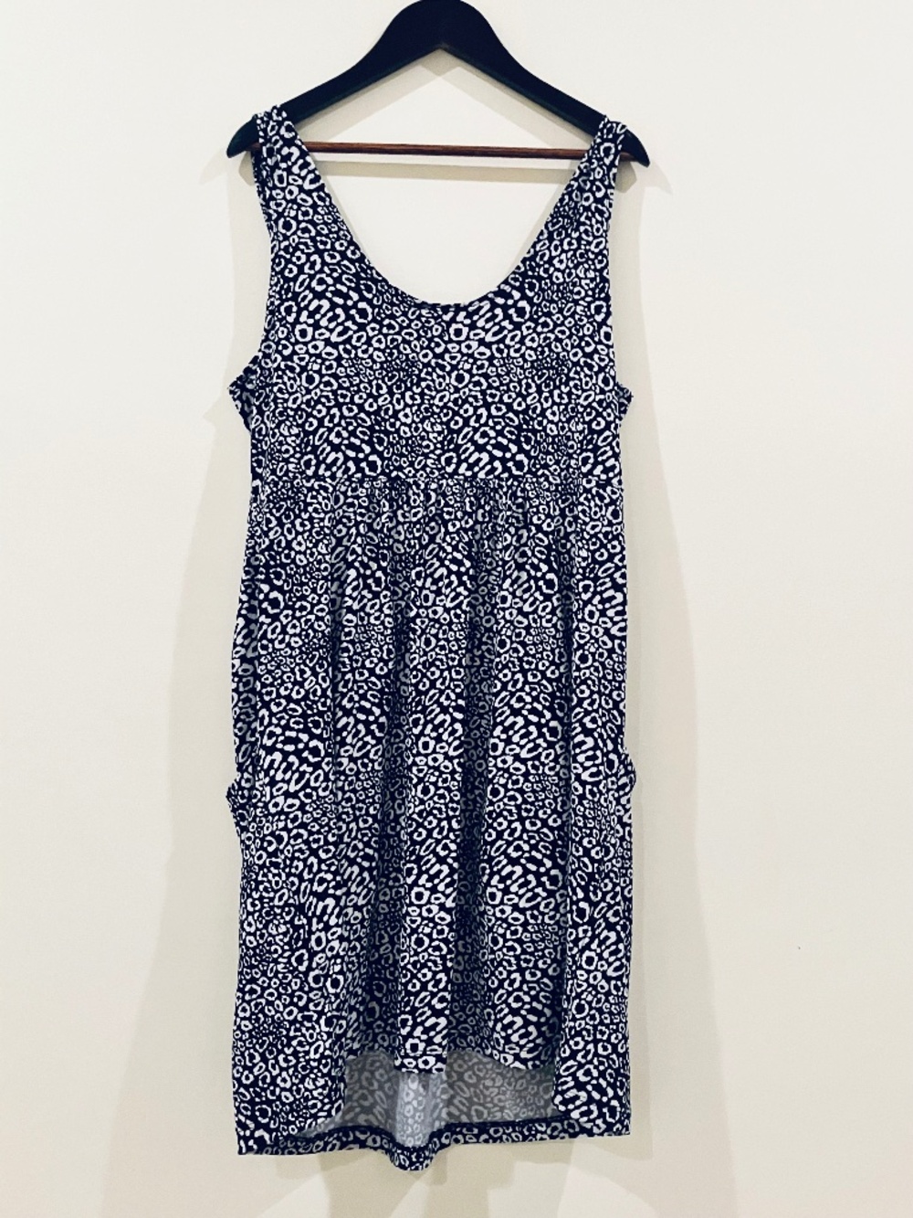 J Valdi Leopard Animal Print Luxury Swim Coverup Dress | Size Medium